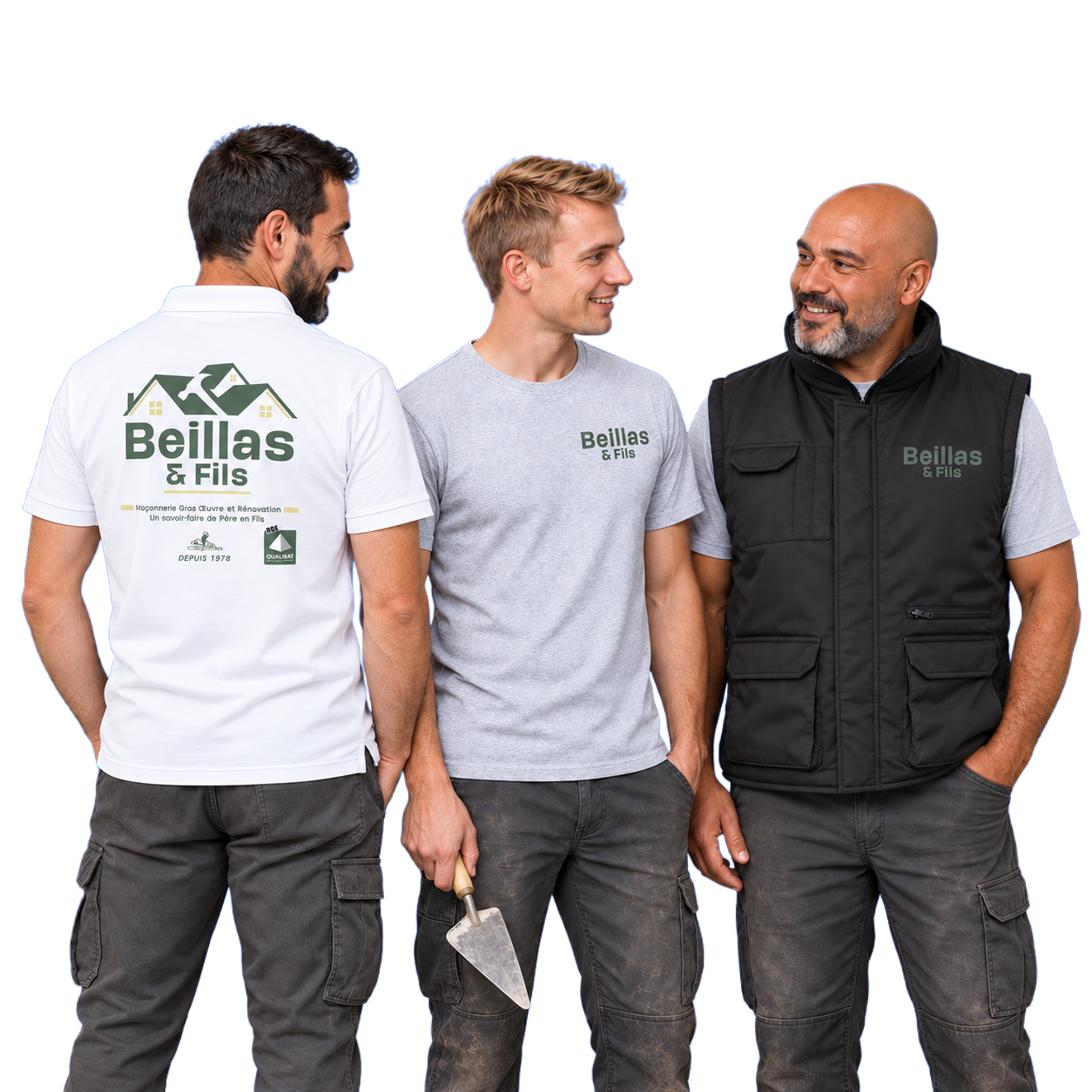 Trois ouvriers avec les tenues personnalisées Beillas & Fils Trois ouvriers avec les tenues personnalisées Beillas & Fils
