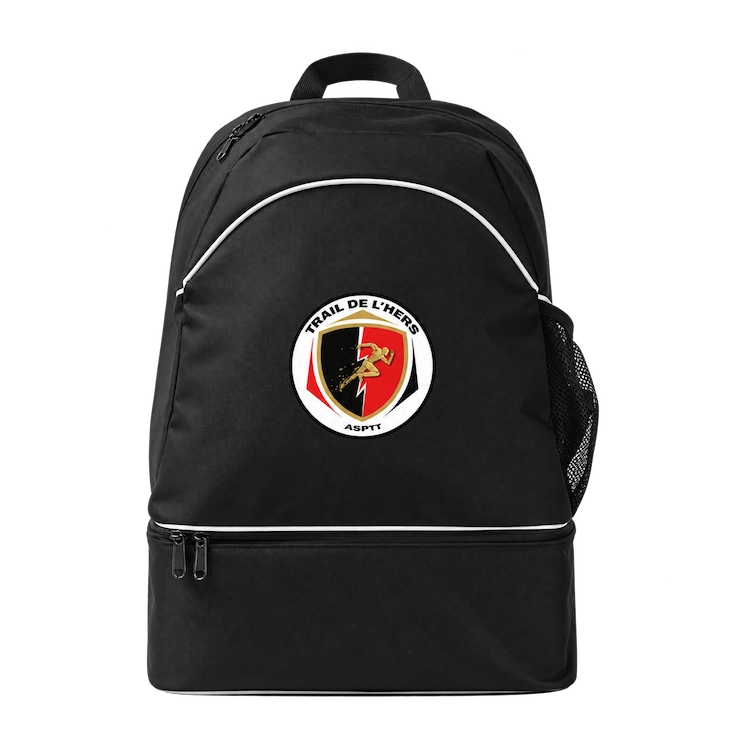 Trail de l’Hers — Textiles, dossards et accessoires personnalisés 17 Sac à dos noir structuré avec le logo du Trail de l’Hers sur la poche avant.